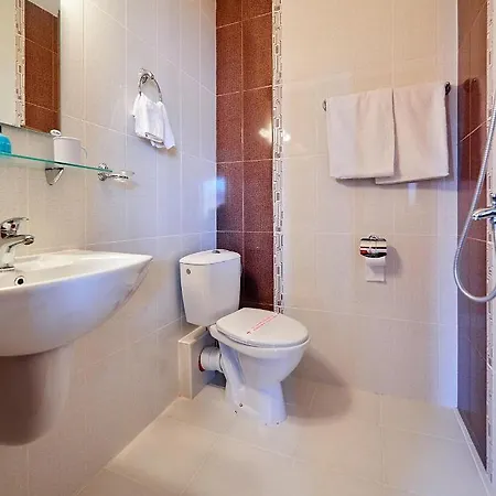 Otel Peneka 2*