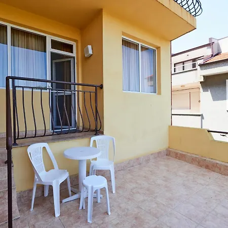 Otel Peneka 2*