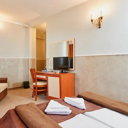 Peneka Otel Ahyolu