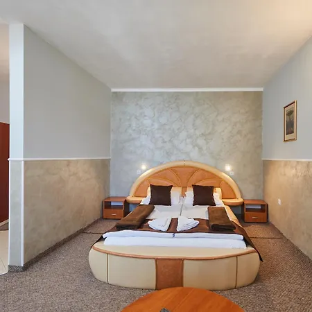 Peneka Otel