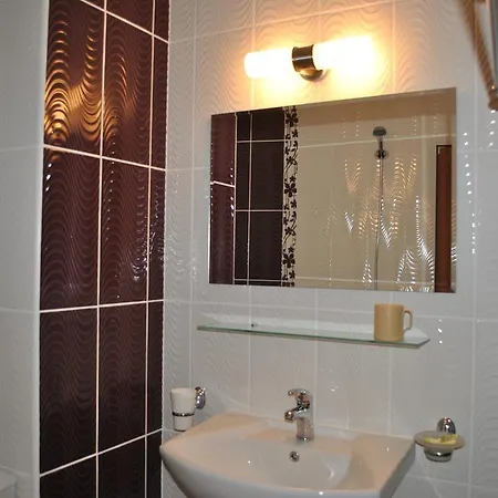 Peneka Otel 2*