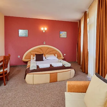 Peneka Otel 2*