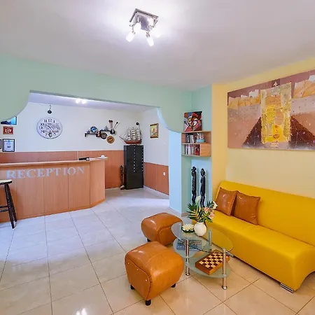 Peneka Otel 2*