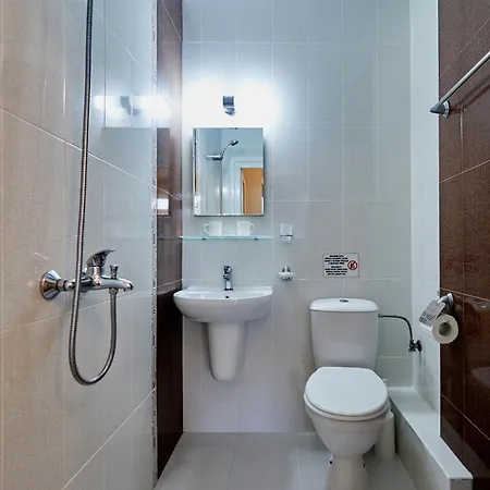 Отель Peneka